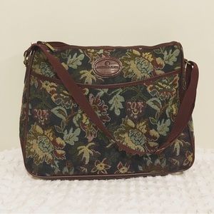 Vintage Floral Tapestry Travel Bag Luggage Grannycore Purse Boho Style